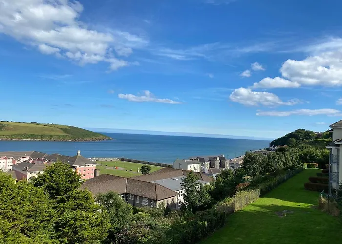 Sunnyside View Apartment -Modern & Cosy Apartment With Magnificent Views To Match