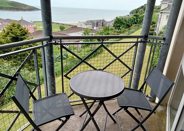 Sunnyside View Apartment -Modern & Cosy Apartment With Magnificent Views To Match